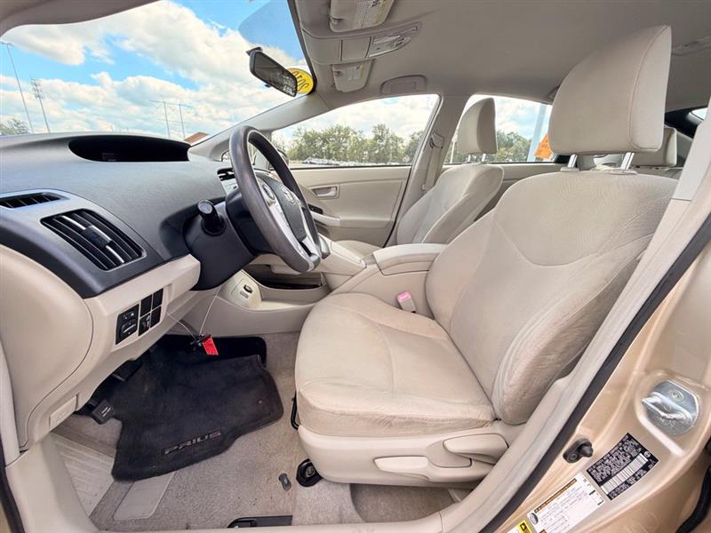 2010 TOYOTA PRIUS III