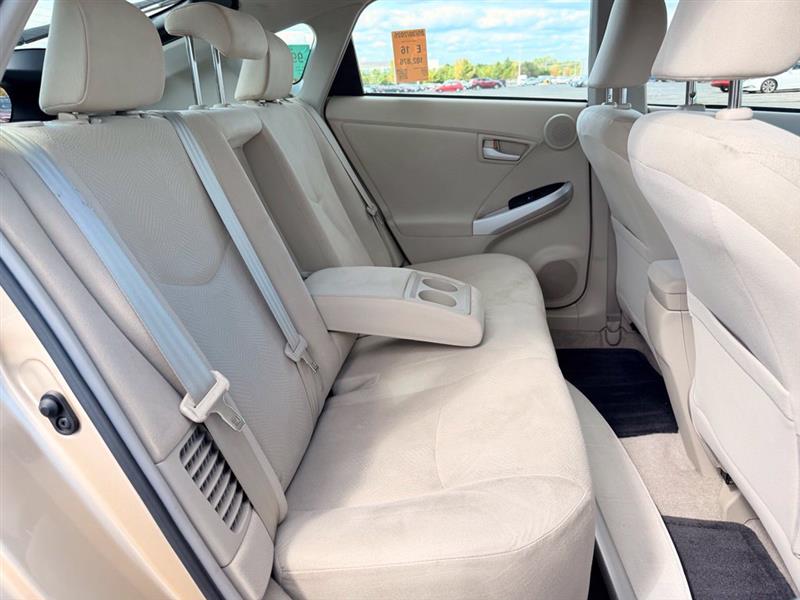 2010 TOYOTA PRIUS III