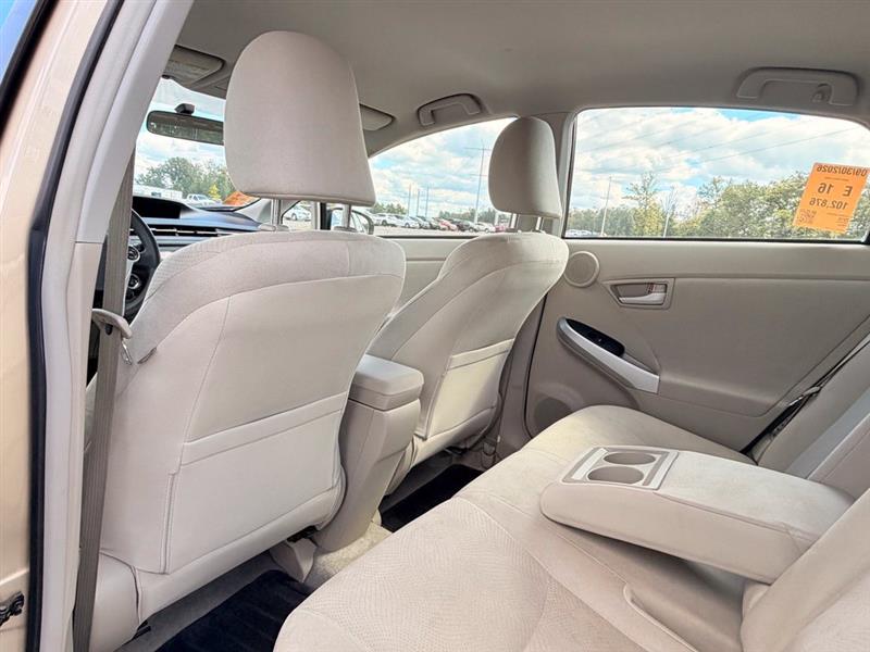 2010 TOYOTA PRIUS III