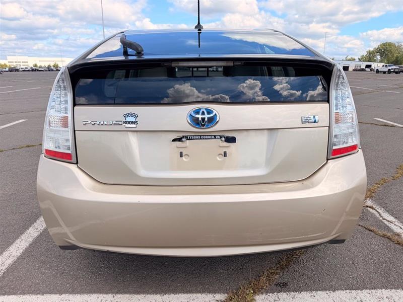 2010 TOYOTA PRIUS III