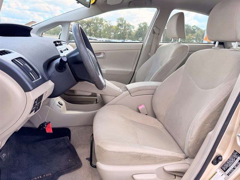 2010 TOYOTA PRIUS III