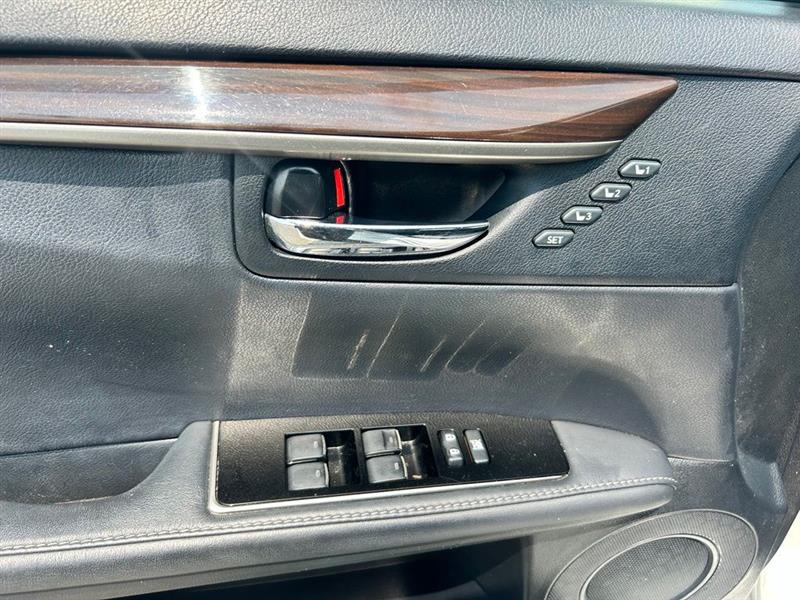 2016 LEXUS ES350 
