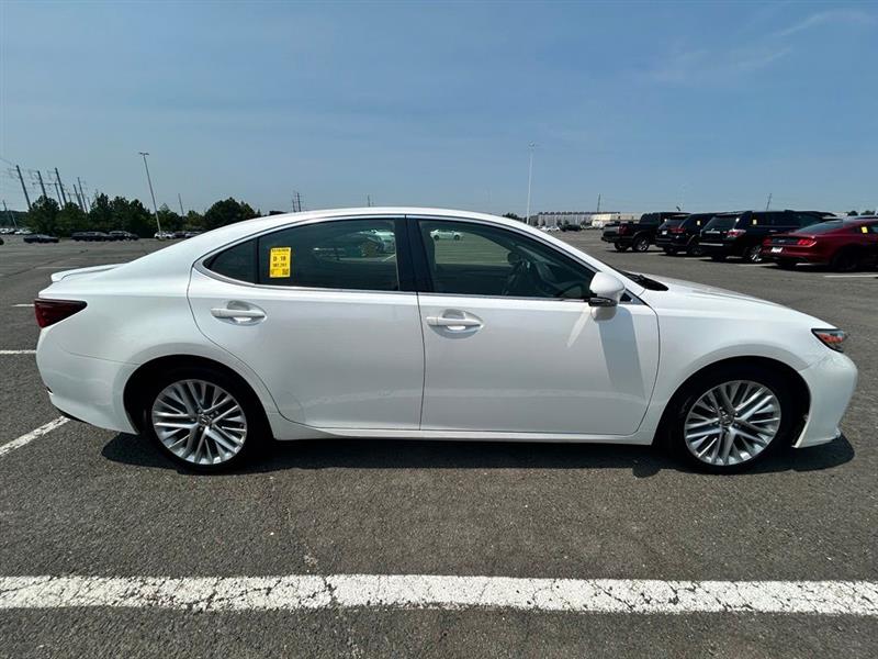 2016 LEXUS ES350 