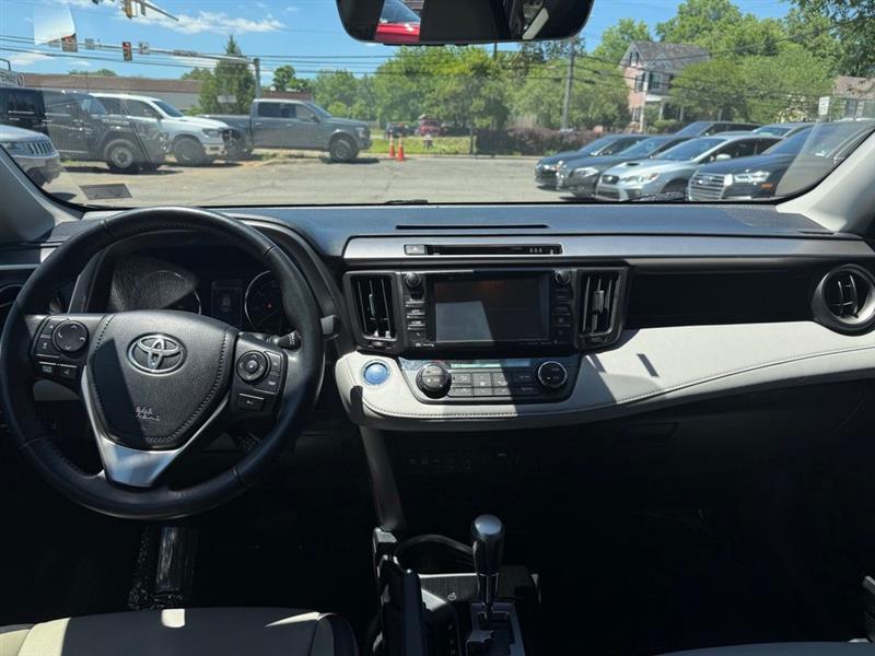 2018 TOYOTA RAV4 HYBRID LIMITED