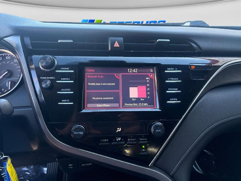 2018 TOYOTA CAMRY SE