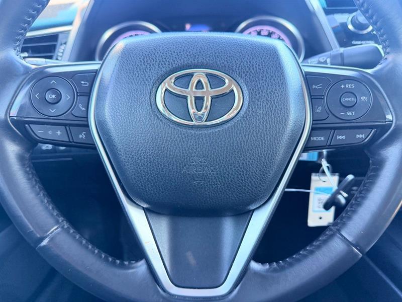 2018 TOYOTA CAMRY SE