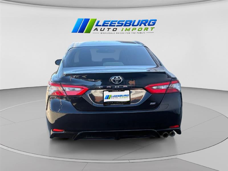 2018 TOYOTA CAMRY SE