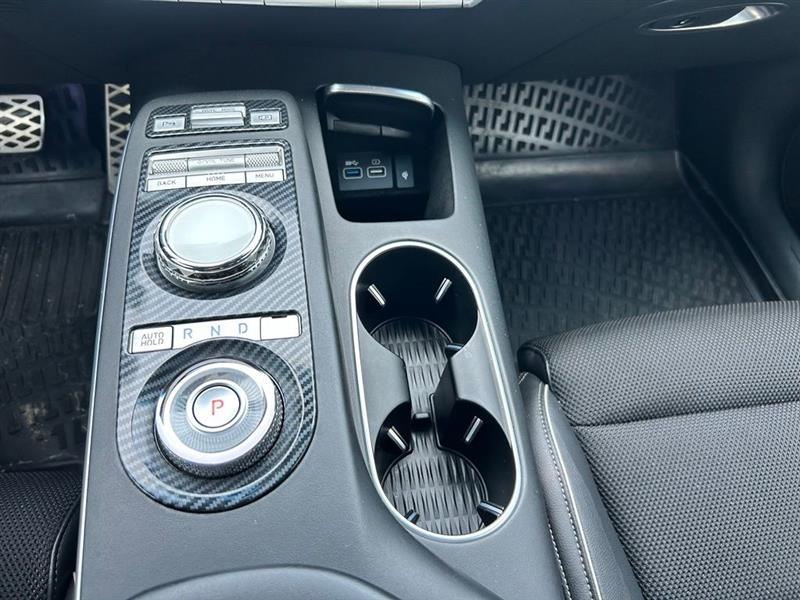 2023 GENESIS GV70 2.5T