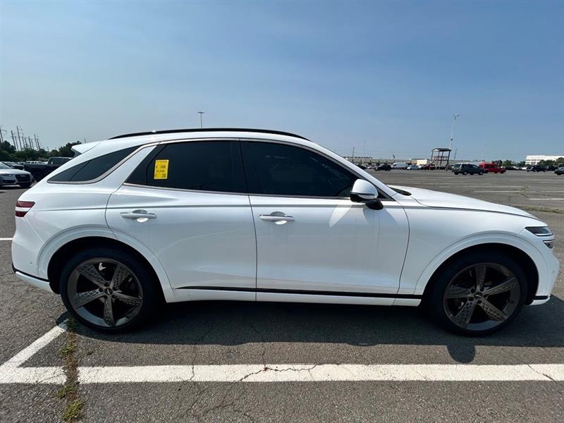 2023 GENESIS GV70 2.5T