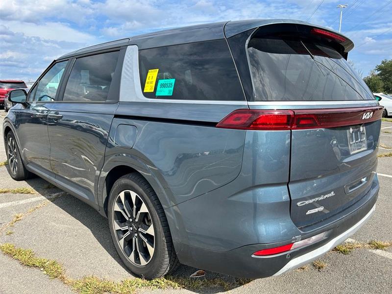 2022 KIA CARNIVAL EX