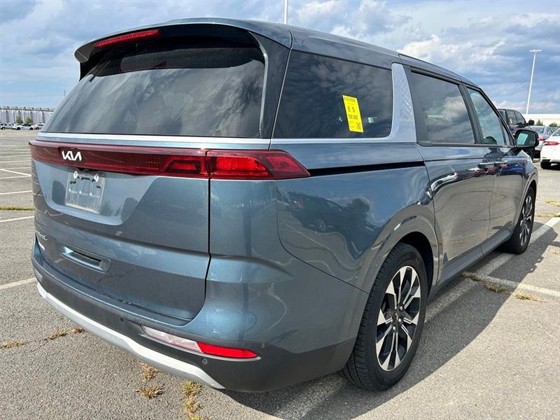 2022 KIA CARNIVAL EX