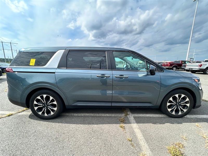 2022 KIA CARNIVAL EX