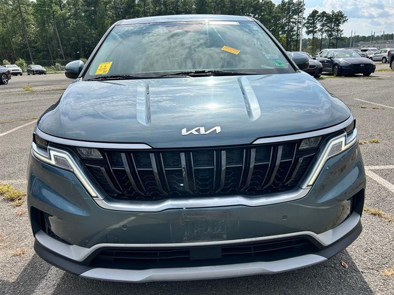 2022 KIA CARNIVAL EX