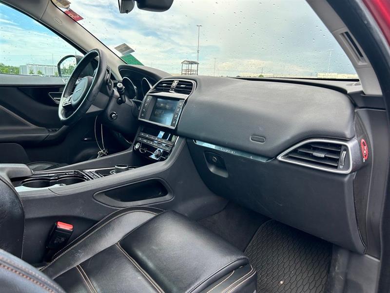 2017 JAGUAR F-PACE 35T PRESTIGE