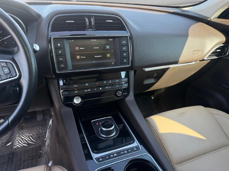 2017 JAGUAR F-PACE 35T PRESTIGE