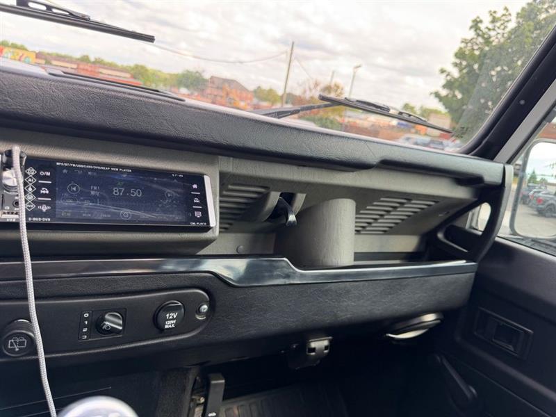 1991 LAND ROVER DEFENDER 110 HS 