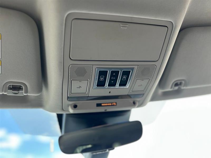 2017 LAND ROVER DISCOVERY FIRST EDITION