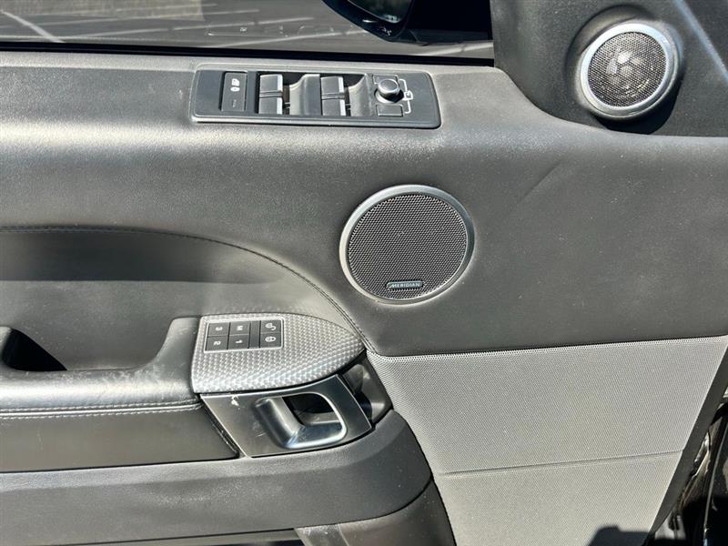 2016 LAND ROVER RANGE ROVER SPORT V8 SVR