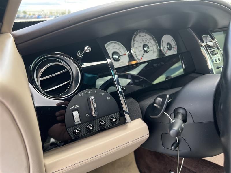 2016 ROLLS-ROYCE WRAITH 