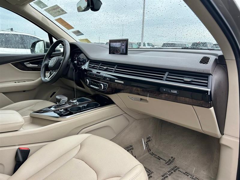 2017 AUDI Q7 PRESTIGE