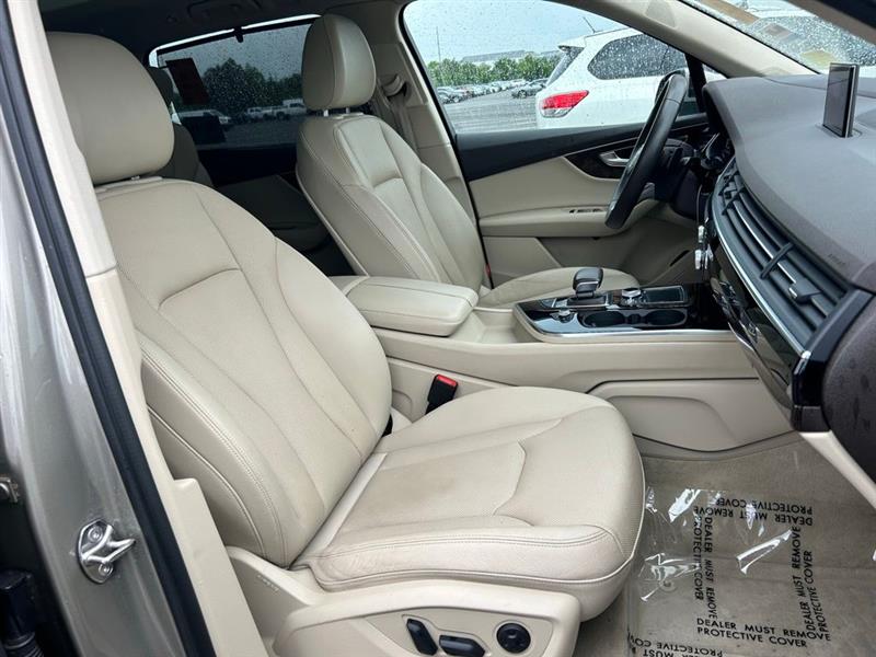 2017 AUDI Q7 PRESTIGE