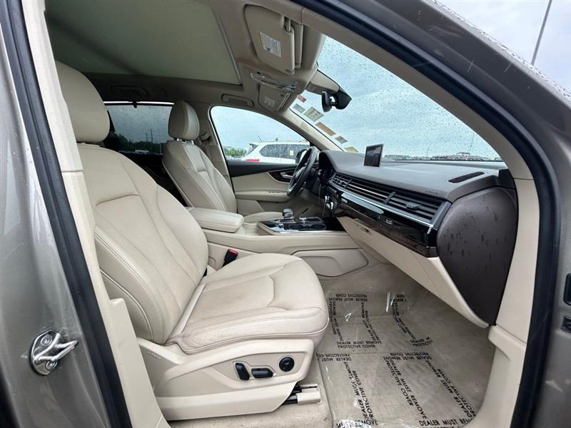 2017 AUDI Q7 PRESTIGE