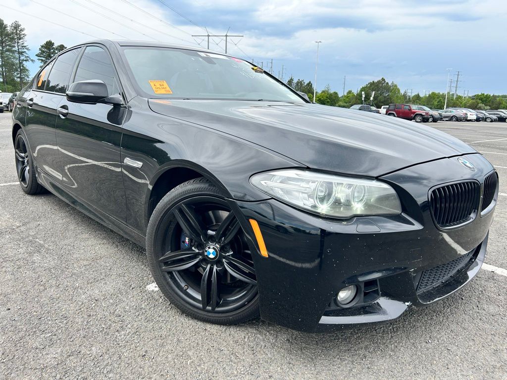 2014 BMW 5 Series 535i xDrive Sedan's photo