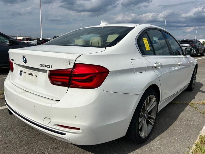 2017 BMW 3 SERIES 330i xDrive