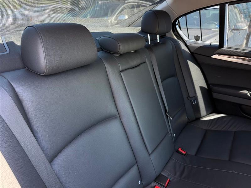 2011 BMW 550I XDRIVE 