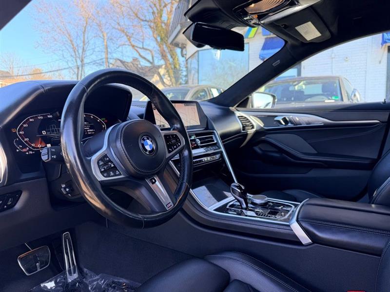 2022 BMW 8 SERIES M850i