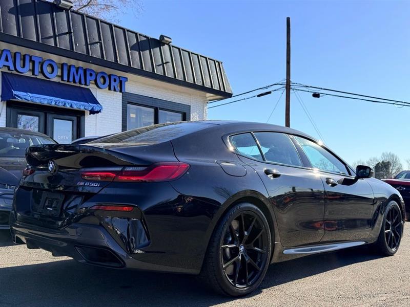 2022 BMW 8 SERIES M850i