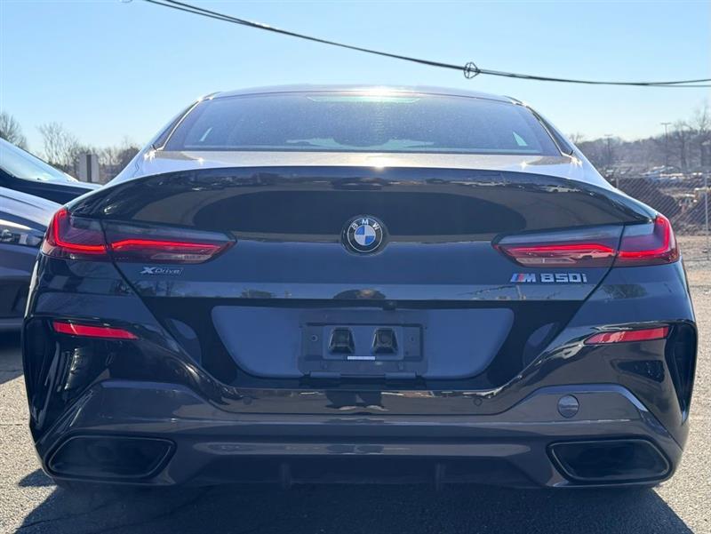2022 BMW 8 SERIES M850i