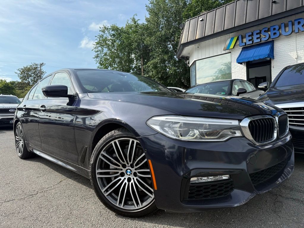 2017 BMW 5 Series 530i xDrive Sedan's photo
