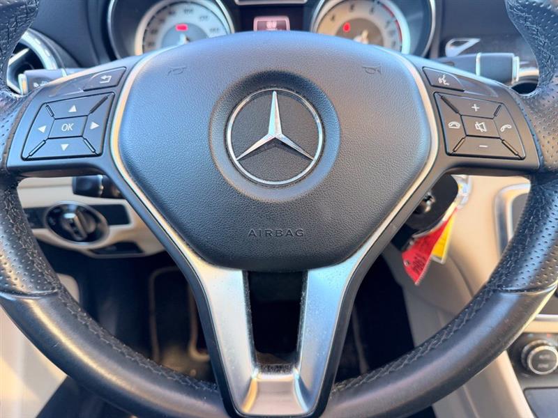 2015 MERCEDES-BENZ GLA250 