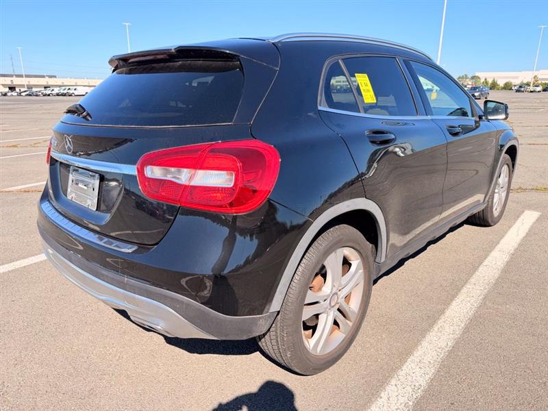 2015 MERCEDES-BENZ GLA250 