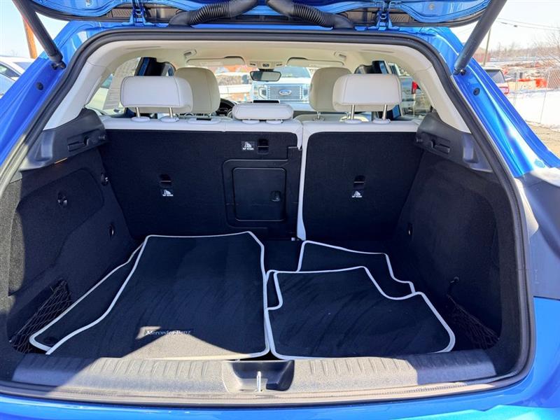 2017 MERCEDES-BENZ GLA250 