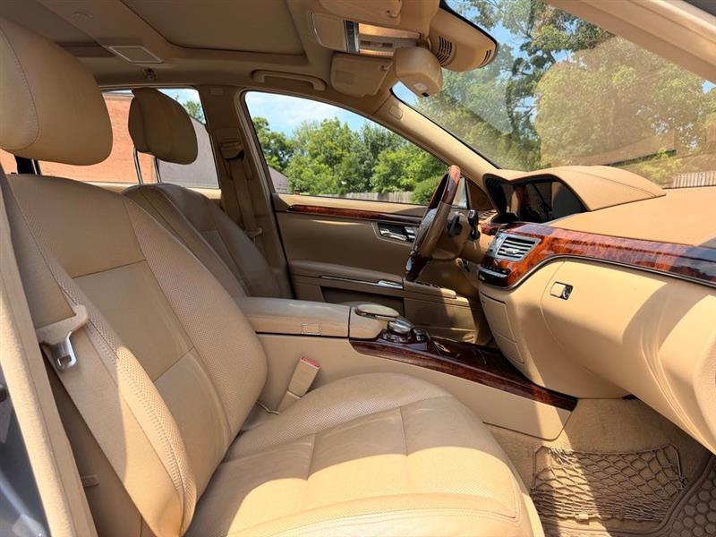2010 MERCEDES-BENZ S550 