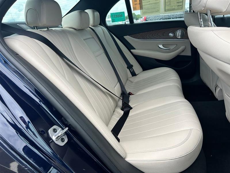 2019 MERCEDES-BENZ E300 