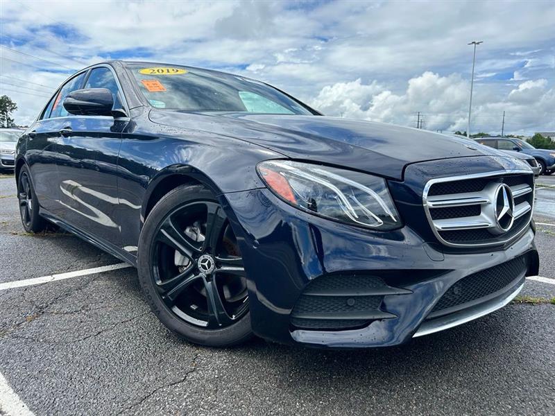 2019 MERCEDES-BENZ E300 