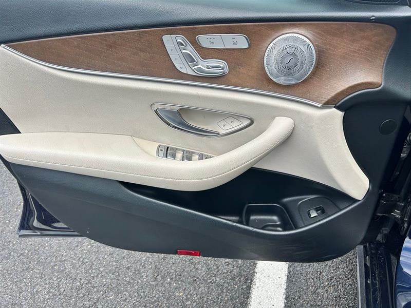 2019 MERCEDES-BENZ E300 
