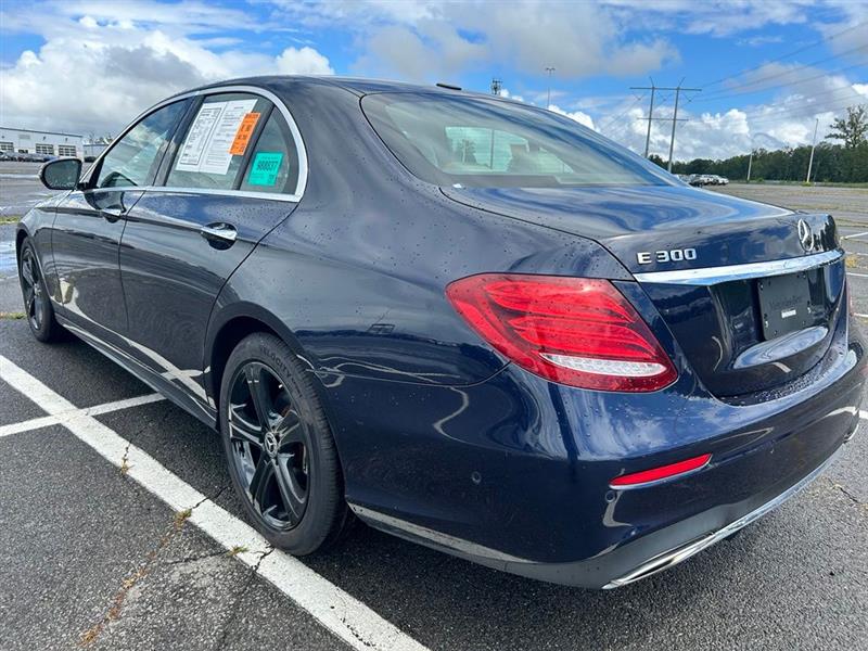 2019 MERCEDES-BENZ E300 