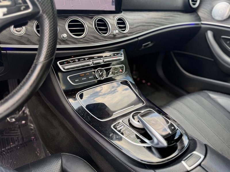 2017 MERCEDES-BENZ E300 4MATIC AMG SPORT PKG