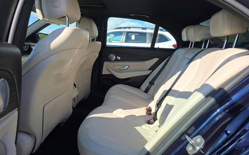 2017 MERCEDES-BENZ E300 4MATIC AMG SPORT PKG