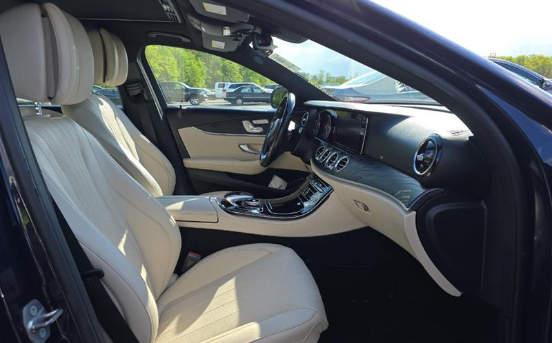 2017 MERCEDES-BENZ E300 4MATIC AMG SPORT PKG
