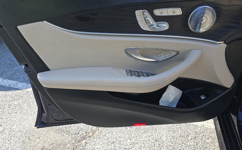 2017 MERCEDES-BENZ E300 4MATIC AMG SPORT PKG