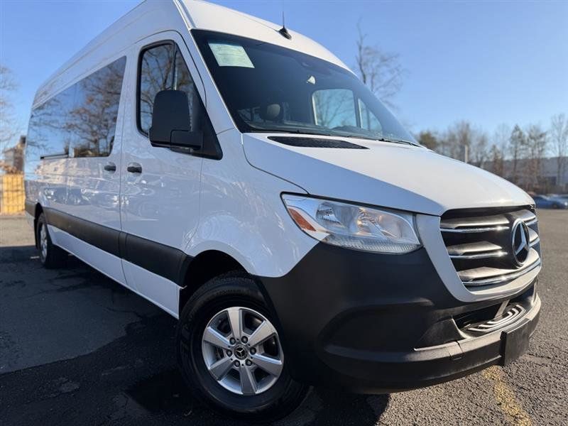 2019 Mercedes-Benz Sprinter 2500 170 WB High Roof's photo