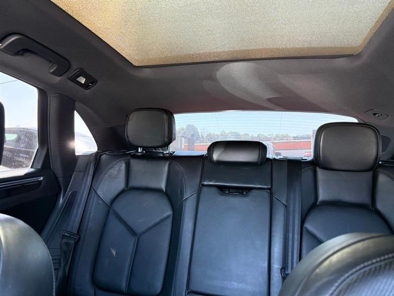 2016 PORSCHE MACAN S