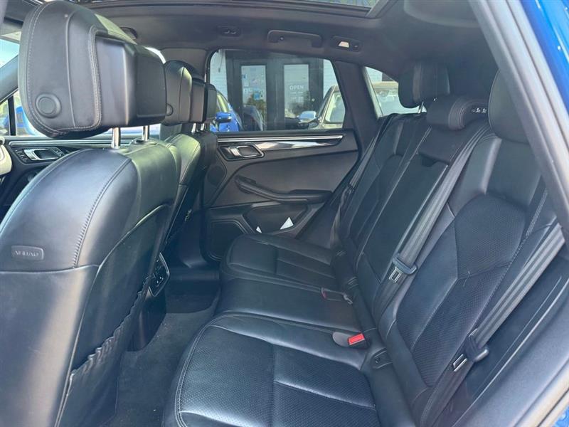 2016 PORSCHE MACAN S