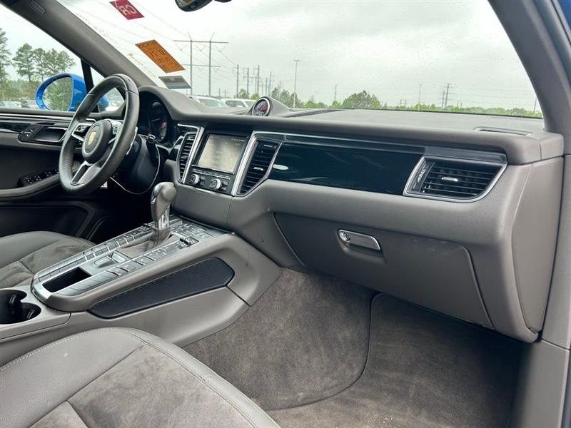 2016 PORSCHE MACAN S