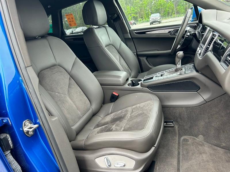 2016 PORSCHE MACAN S